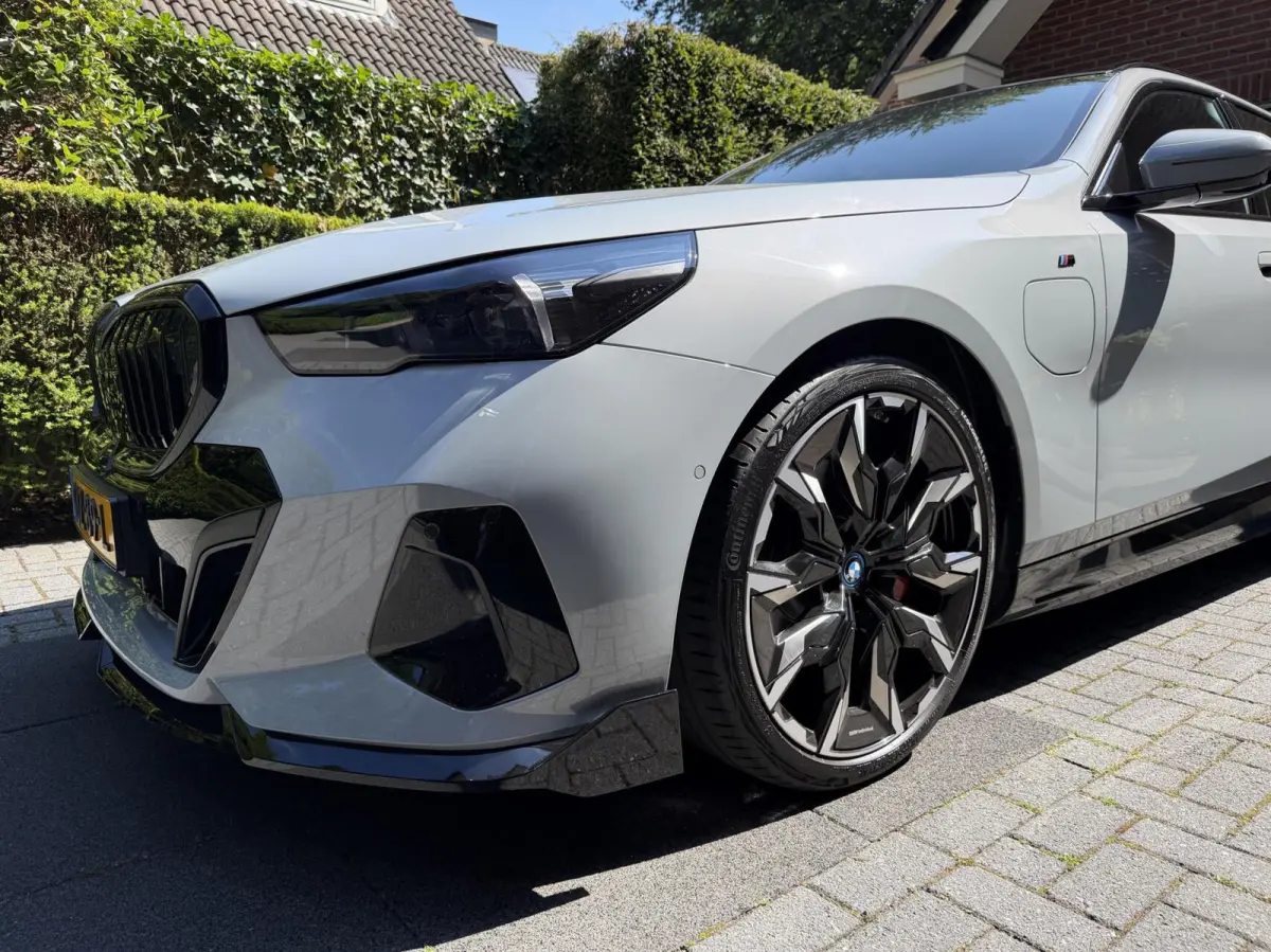 BMW 530e M Sport PRO Edition|Pano |Adapt |H&K |Trek BMW 5-serie 530e M Sport PRO Edition|Pano |Adapt |H&K |Trek