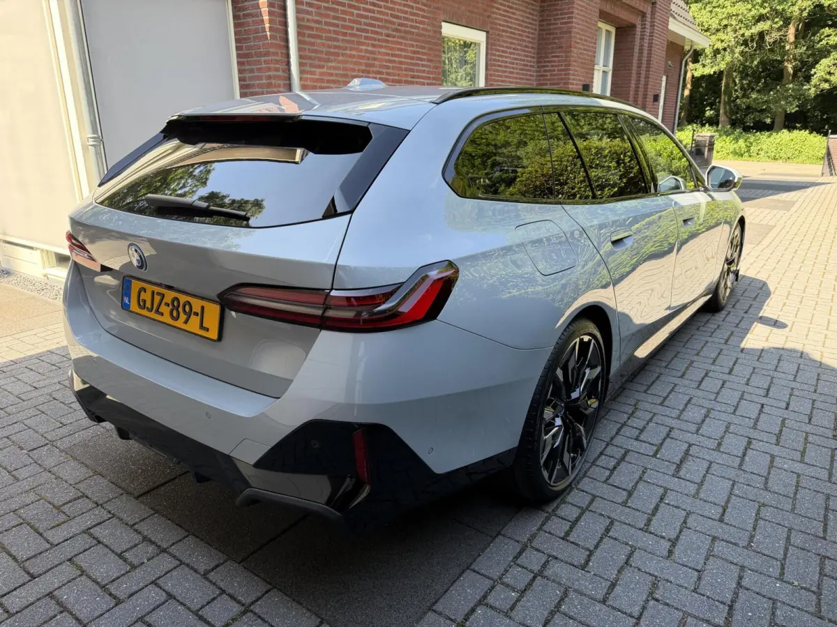BMW 530e M Sport PRO Edition|Pano |Adapt |H&K |Trek BMW 5-serie 530e M Sport PRO Edition|Pano |Adapt |H&K |Trek