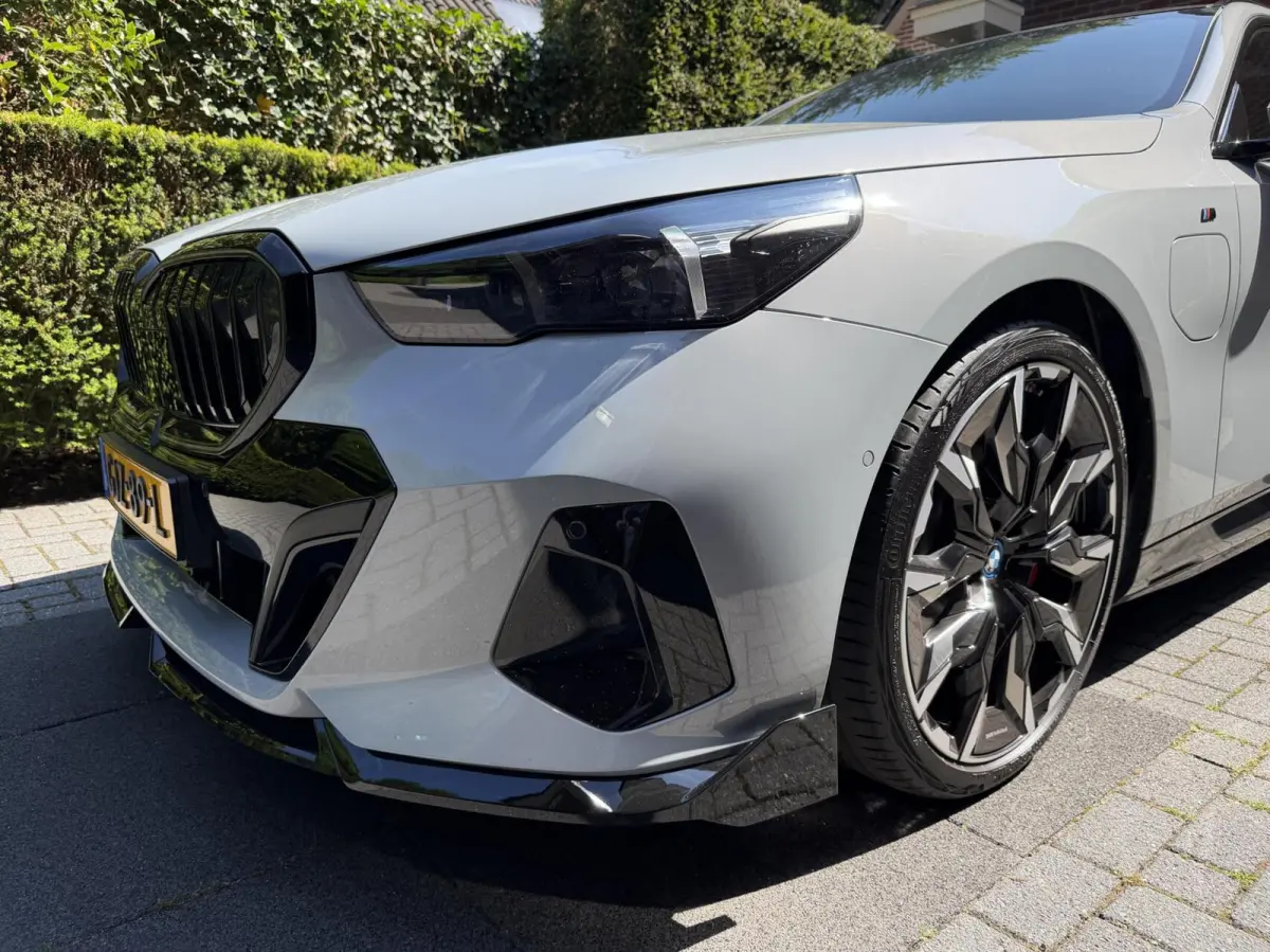 BMW 530e M Sport PRO Edition|Pano |Adapt |H&K |Trek BMW 5-serie 530e M Sport PRO Edition|Pano |Adapt |H&K |Trek