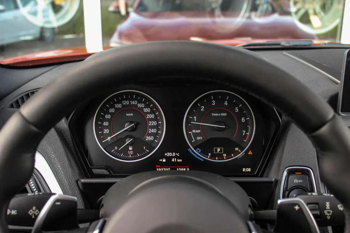 120i Edition M Sport Shadow High Executive | Dealer onderhouden | NL auto | HiFi audio | Dakraam | Cruise control | Navigatie Professional | Climate control | Stoelverwarming
