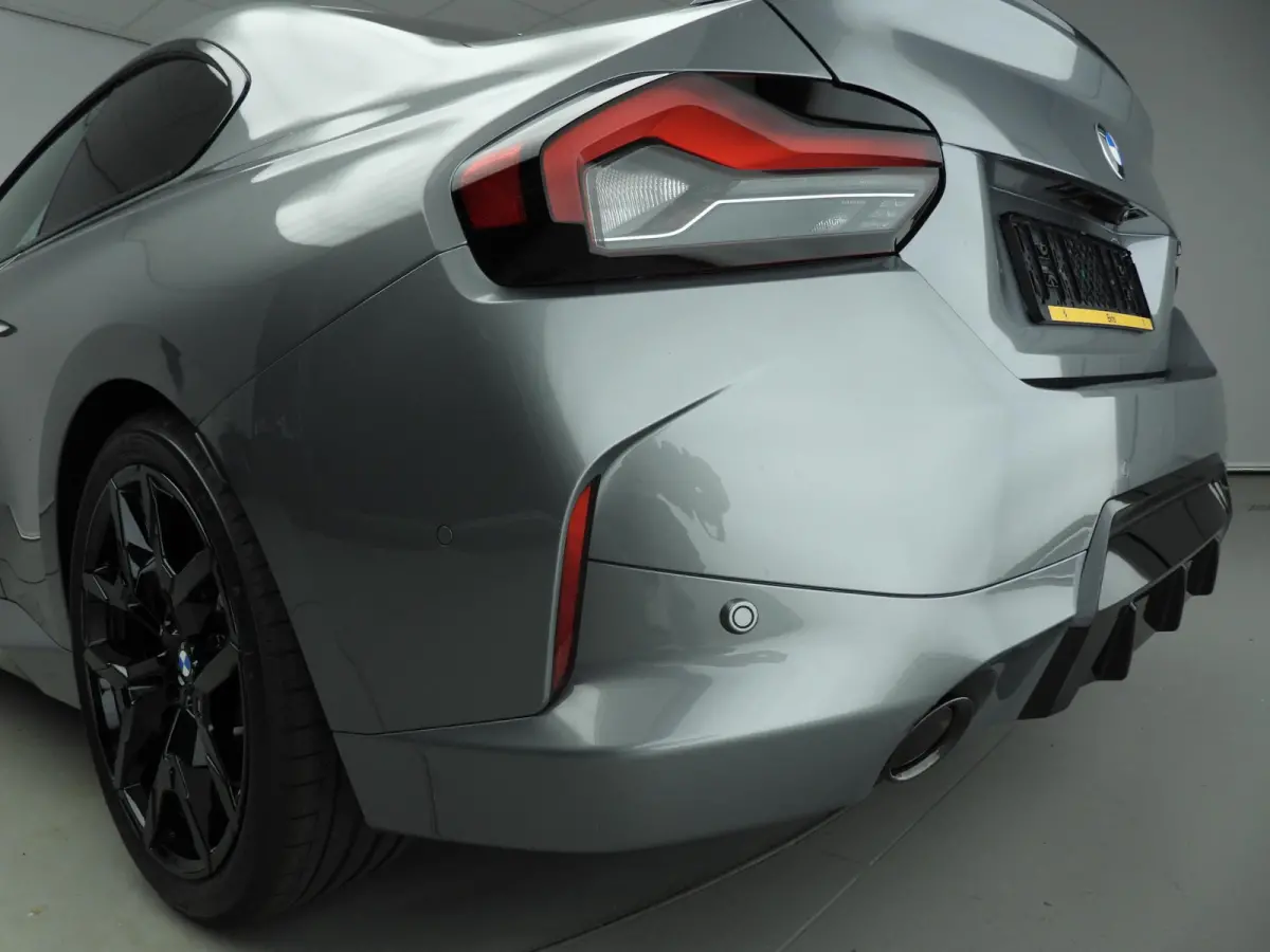 230i M-Sportpakket Pro / Schuifdak / Harman-Kardon / Active Cruise / Getint glas / Alu wielen 19 inch