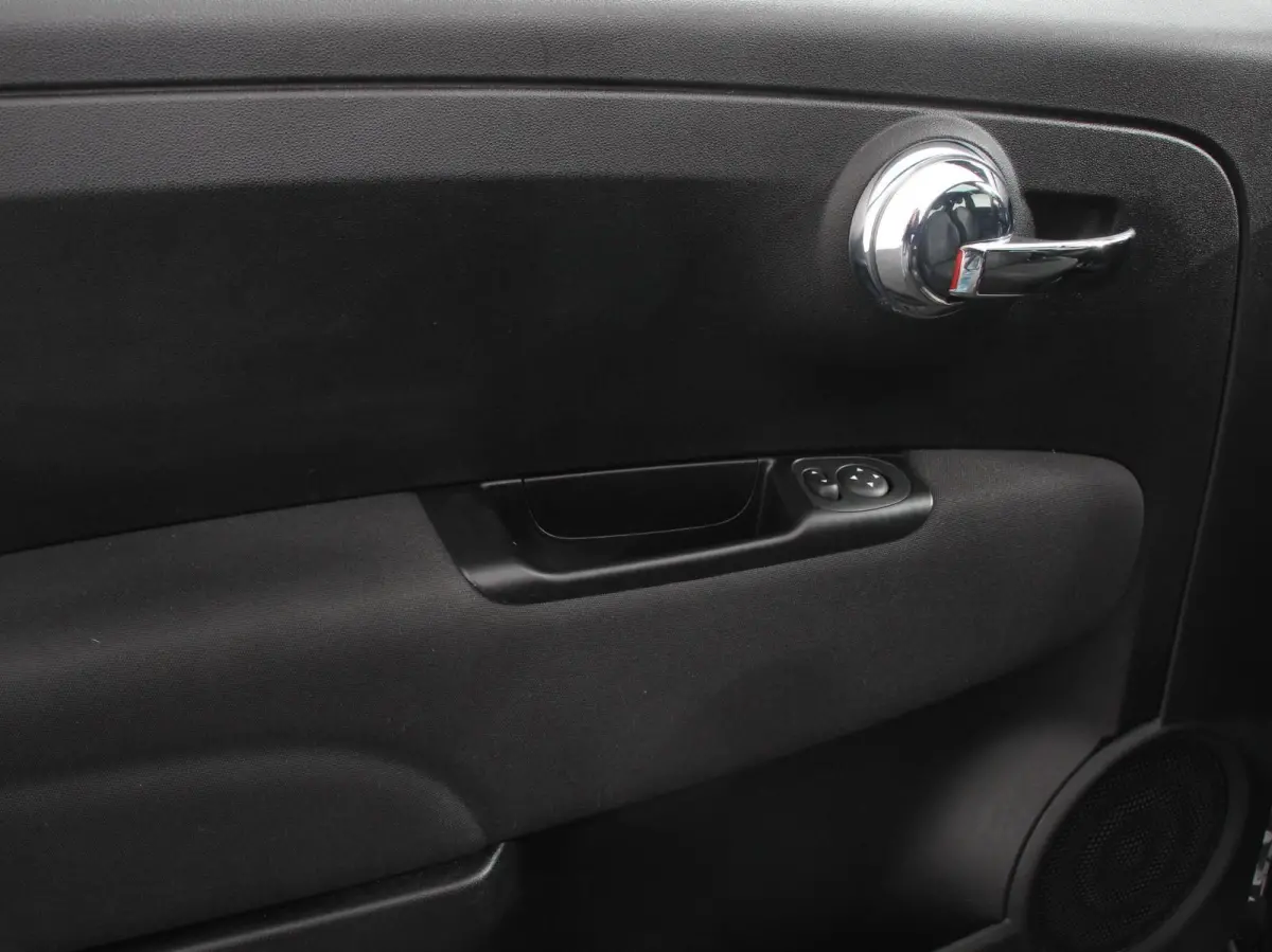 1.0 Hybrid Dolcevita Finale Panorama dak Climate Control Cruise Control Navigatie Apple Carplay/Android Auto Dab Digitale Cockpit Parkeer Sensoren Lichtmetalen Velgen Led