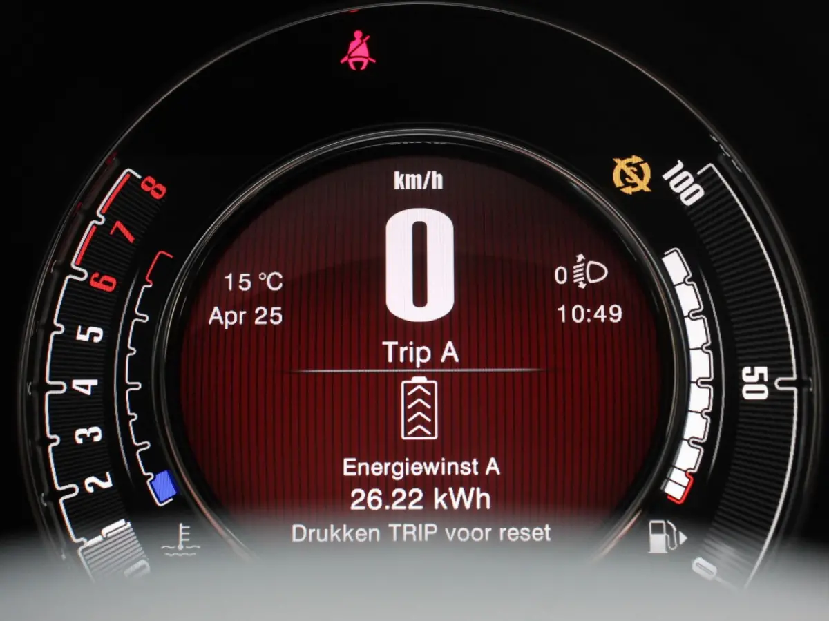 1.0 Hybrid Dolcevita Finale Panorama dak Climate Control Cruise Control Navigatie Apple Carplay/Android Auto Dab Digitale Cockpit Parkeer Sensoren Lichtmetalen Velgen Led