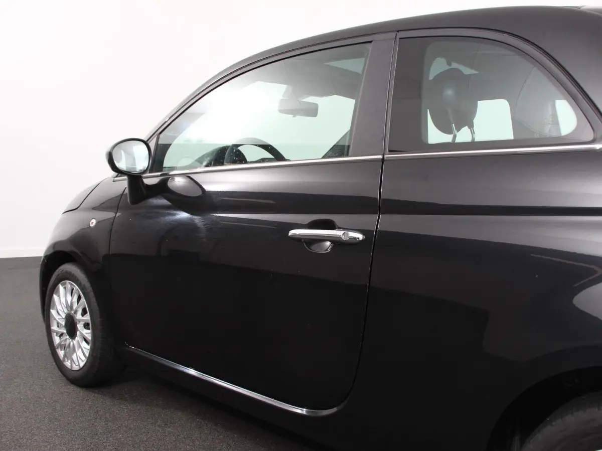 1.0 Hybrid Dolcevita Finale Panorama dak Climate Control Cruise Control Navigatie Apple Carplay/Android Auto Dab Digitale Cockpit Parkeer Sensoren Lichtmetalen Velgen Led