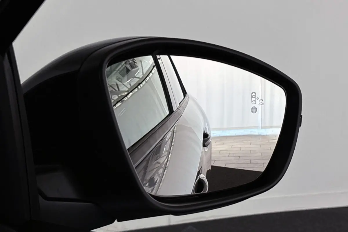 1.2 Hybrid 110 e-DCS6 Allure Achteruitrijcamera Apple CarPlay Navigatie
