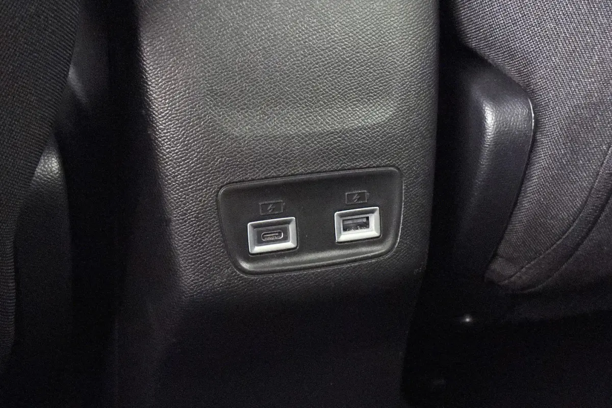 1.2 Hybrid 110 e-DCS6 Allure Achteruitrijcamera Apple CarPlay Navigatie