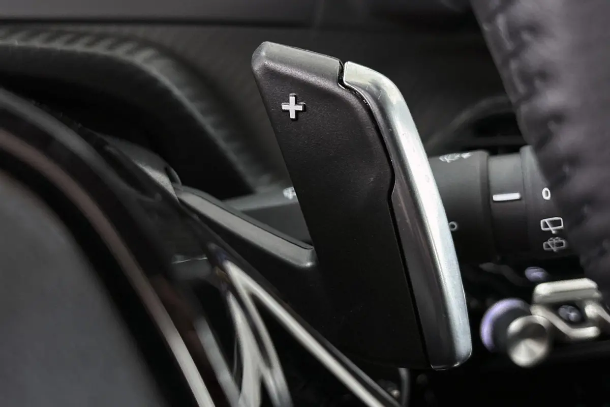1.2 Hybrid 110 e-DCS6 Allure Achteruitrijcamera Apple CarPlay Navigatie