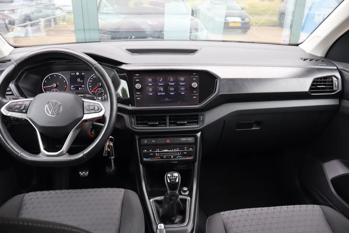 1.0 TSI Life 95PK | Achteruitrijcamera | Airco | Cruise control adaptief