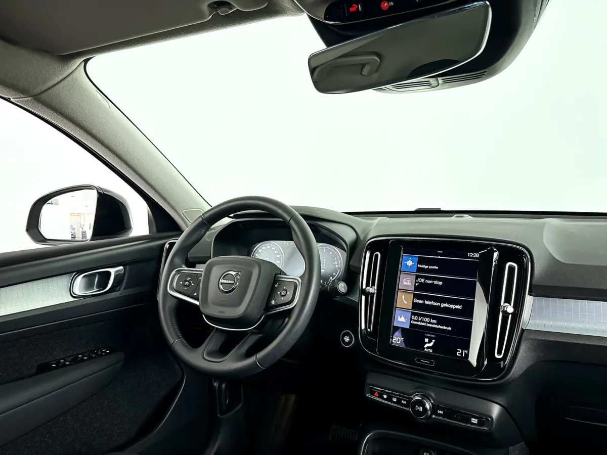 T4 R-Design Expression | Parkeercamera | Trekhaak | Cruise control | Navigatie