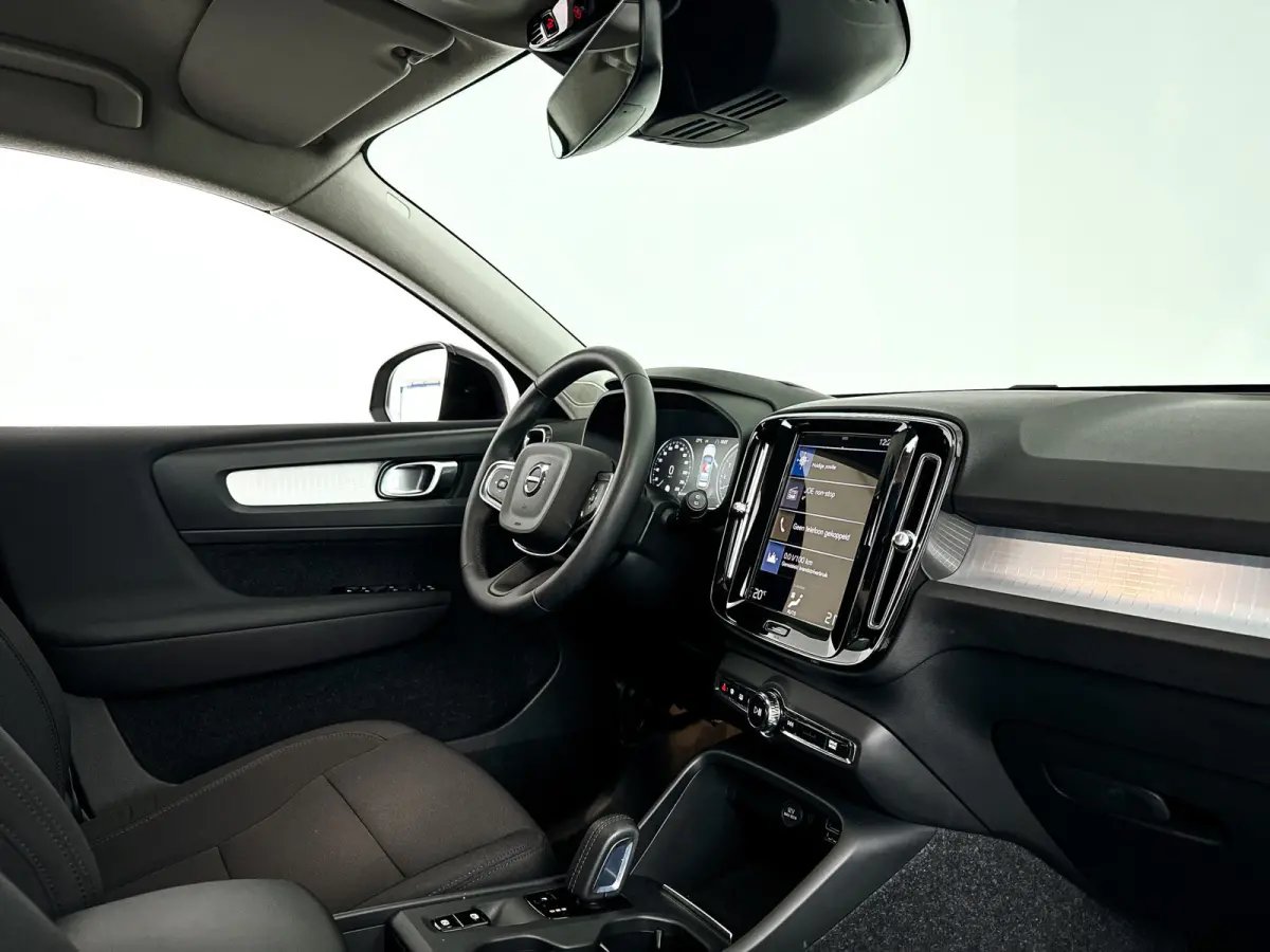 T4 R-Design Expression | Parkeercamera | Trekhaak | Cruise control | Navigatie