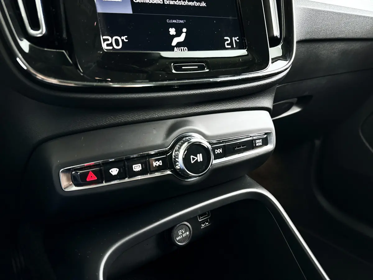 T4 R-Design Expression | Parkeercamera | Trekhaak | Cruise control | Navigatie