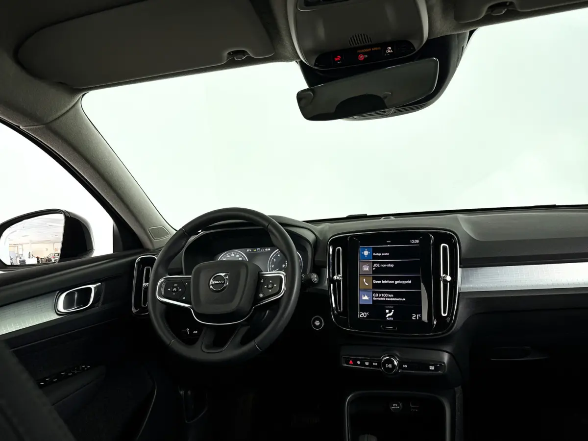 T4 R-Design Expression | Parkeercamera | Trekhaak | Cruise control | Navigatie