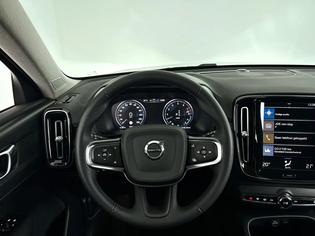 T4 R-Design Expression | Parkeercamera | Trekhaak | Cruise control | Navigatie