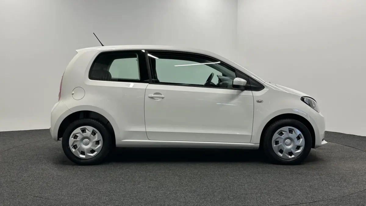 1.0 Mii by Cosmopolitan AIRCO 90000 KM.