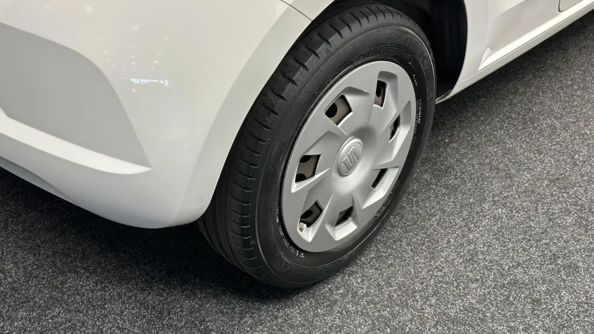 1.0 Mii by Cosmopolitan AIRCO 90000 KM.