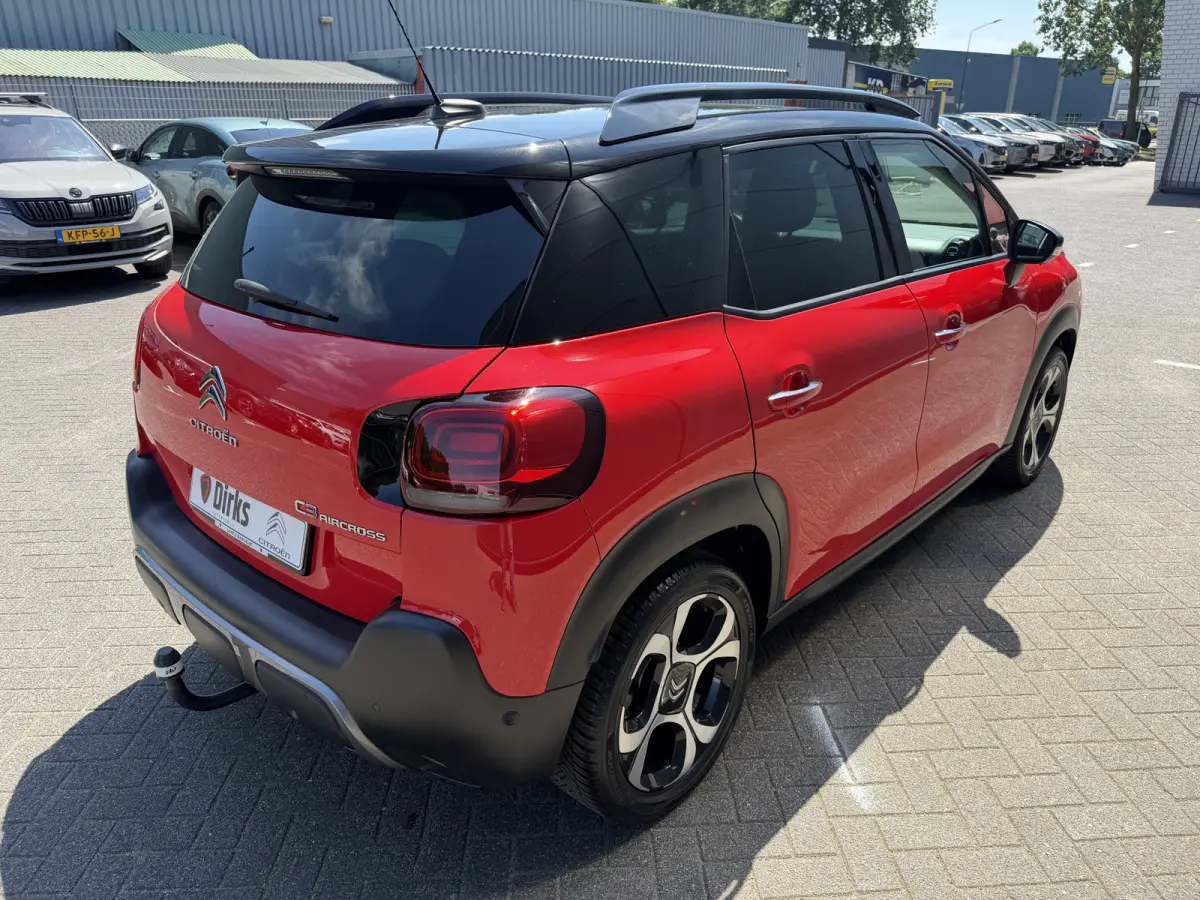 110pk Shine (Trekhaak - Camera - Keyless Entry - Parkeersensoren V+A - Grip Controle - 17"incl 4S - Hifi - Dodehoekdetectie - Draadloos Laden)