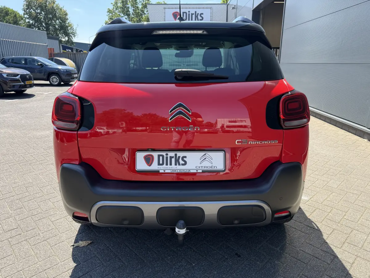 110pk Shine (Trekhaak - Camera - Keyless Entry - Parkeersensoren V+A - Grip Controle - 17"incl 4S - Hifi - Dodehoekdetectie - Draadloos Laden)