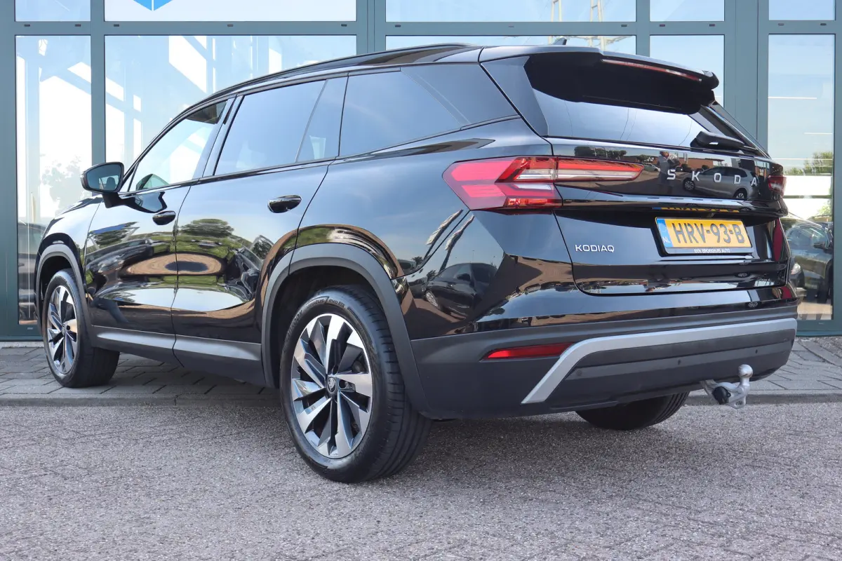 1.5 TSI MHEV Business Edition 7p. | 3e stoelrij (2 Stoelen extra) | Panorama dak | Trekhaak wegklapbaar