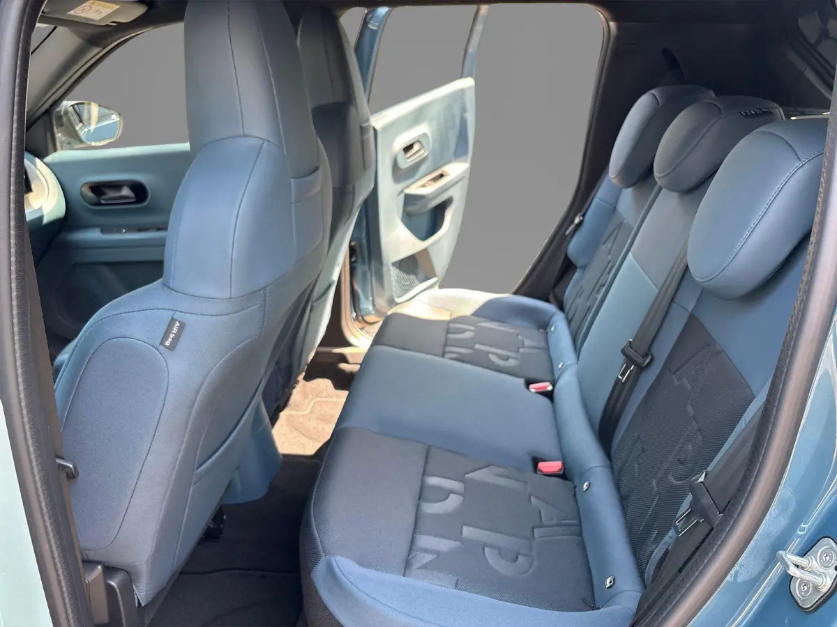 1.2 Hybrid ICON | Apple carplay/Android Auto| LMV 16" | Airco | Parkeersensoren | Dakrails |