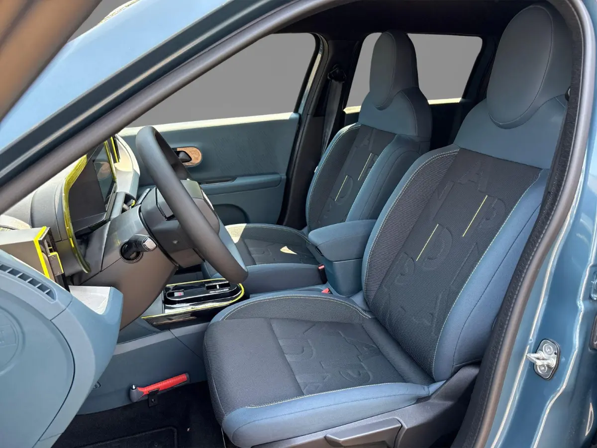 1.2 Hybrid ICON | Apple carplay/Android Auto| LMV 16" | Airco | Parkeersensoren | Dakrails |