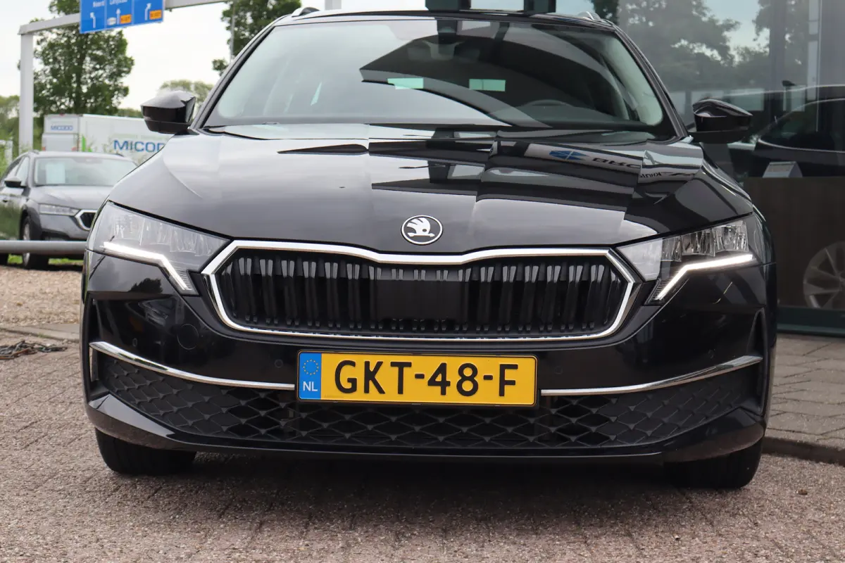 1.5 TSI Business Edition 115PK | Achteruitrijcamera | Cruise control | Draadloze telefoonlader