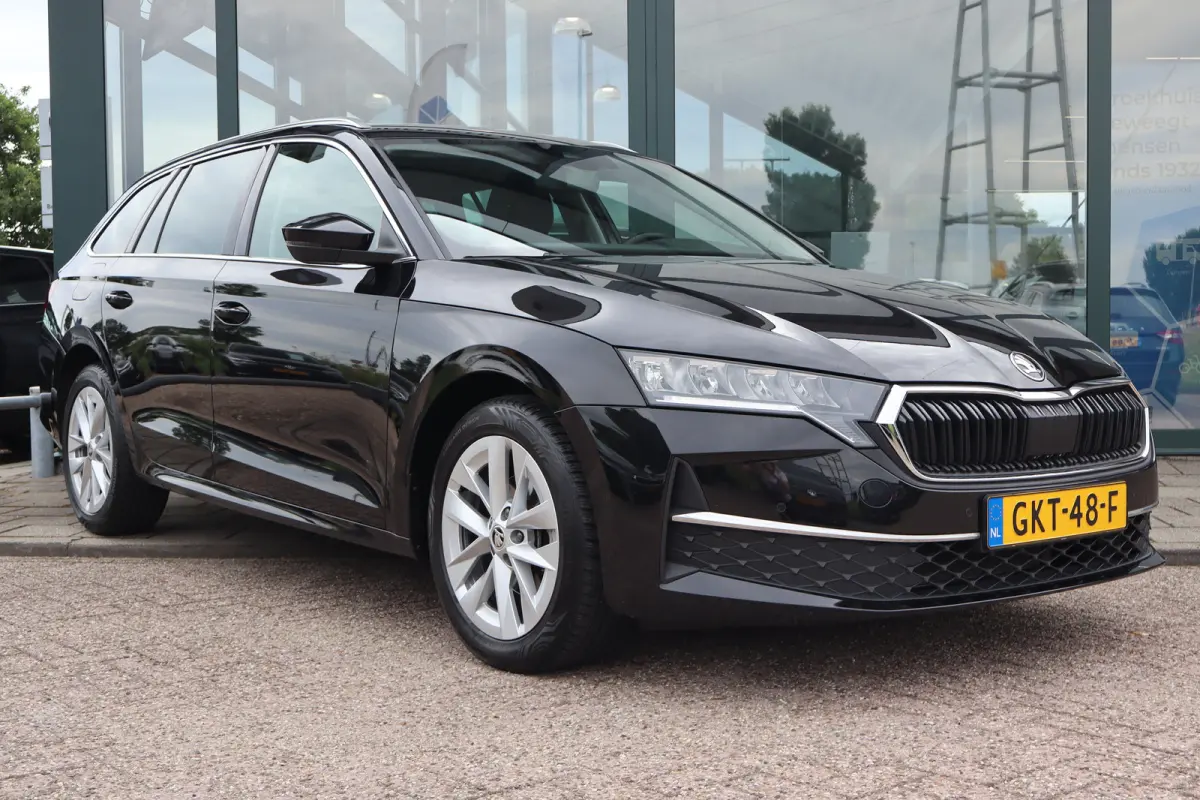 1.5 TSI Business Edition 115PK | Achteruitrijcamera | Cruise control | Draadloze telefoonlader