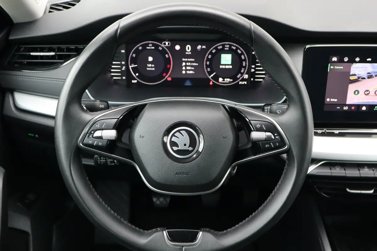 1.5 TSI Business Edition 115PK | Achteruitrijcamera | Cruise control | Draadloze telefoonlader