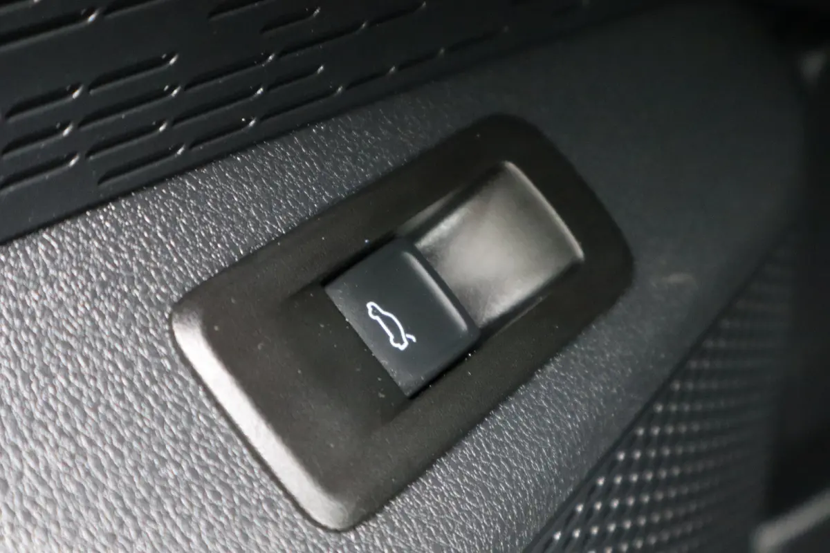 1.5 TSI Business Edition 115PK | Achteruitrijcamera | Cruise control | Draadloze telefoonlader