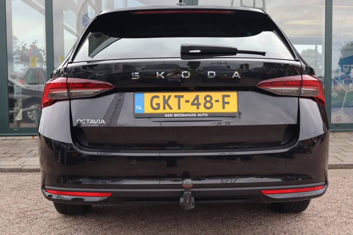 1.5 TSI Business Edition 115PK | Achteruitrijcamera | Cruise control | Draadloze telefoonlader