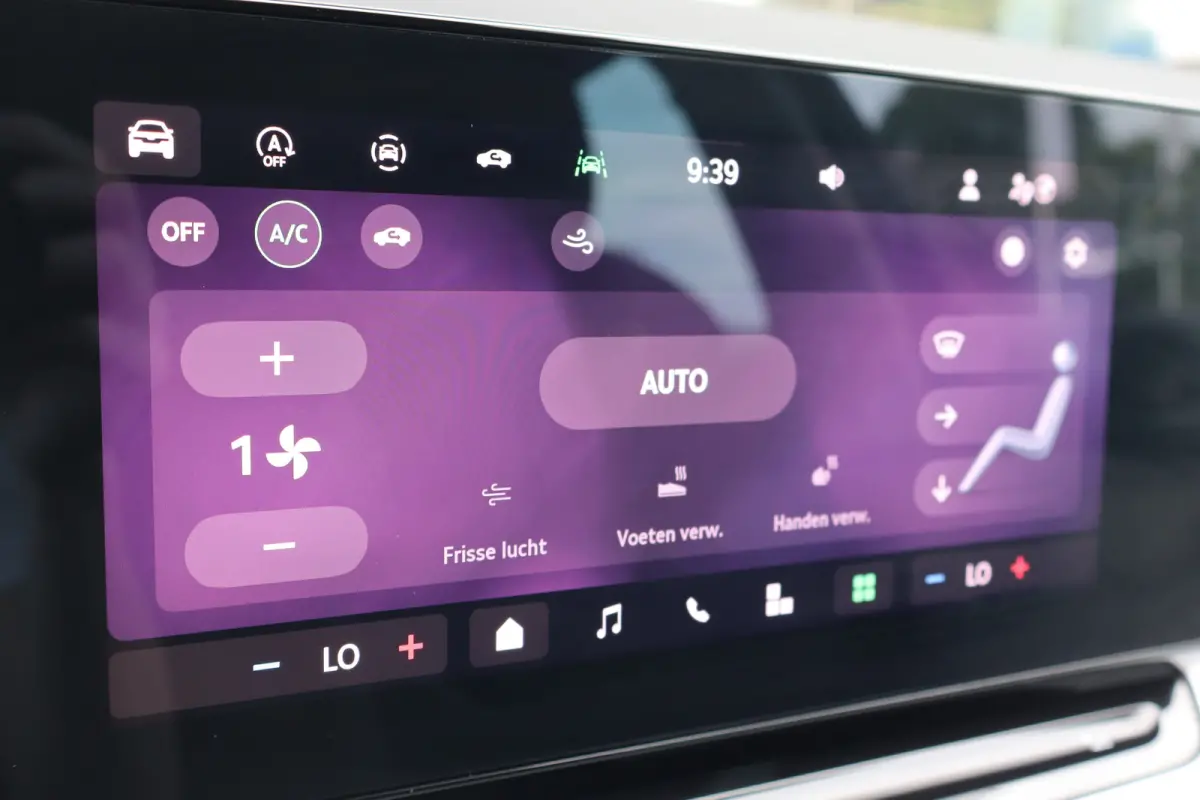 1.5 TSI Business Edition 115PK | Achteruitrijcamera | Cruise control | Draadloze telefoonlader