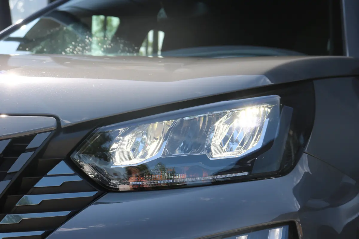 1.2 Hybrid 136 Allure | PDC V+A | Cruise| Keyless | Apple carplay | LED | LMV 17"| DAB |