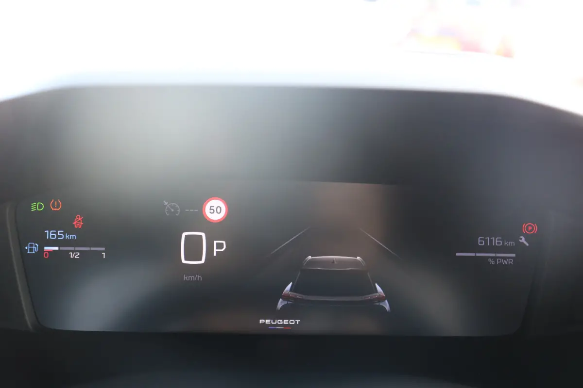 1.2 Hybrid 136 Allure | PDC V+A | Cruise| Keyless | Apple carplay | LED | LMV 17"| DAB |