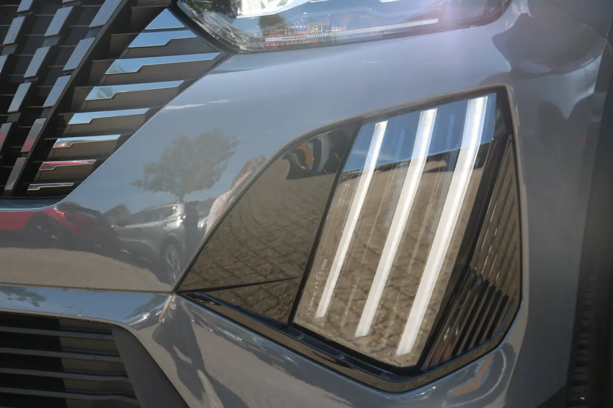 1.2 Hybrid 136 Allure | PDC V+A | Cruise| Keyless | Apple carplay | LED | LMV 17"| DAB |