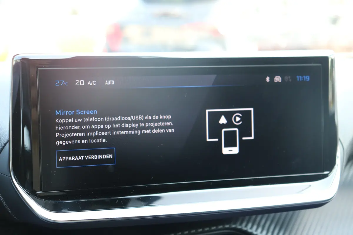 1.2 Hybrid 136 Allure | PDC V+A | Cruise| Keyless | Apple carplay | LED | LMV 17"| DAB |