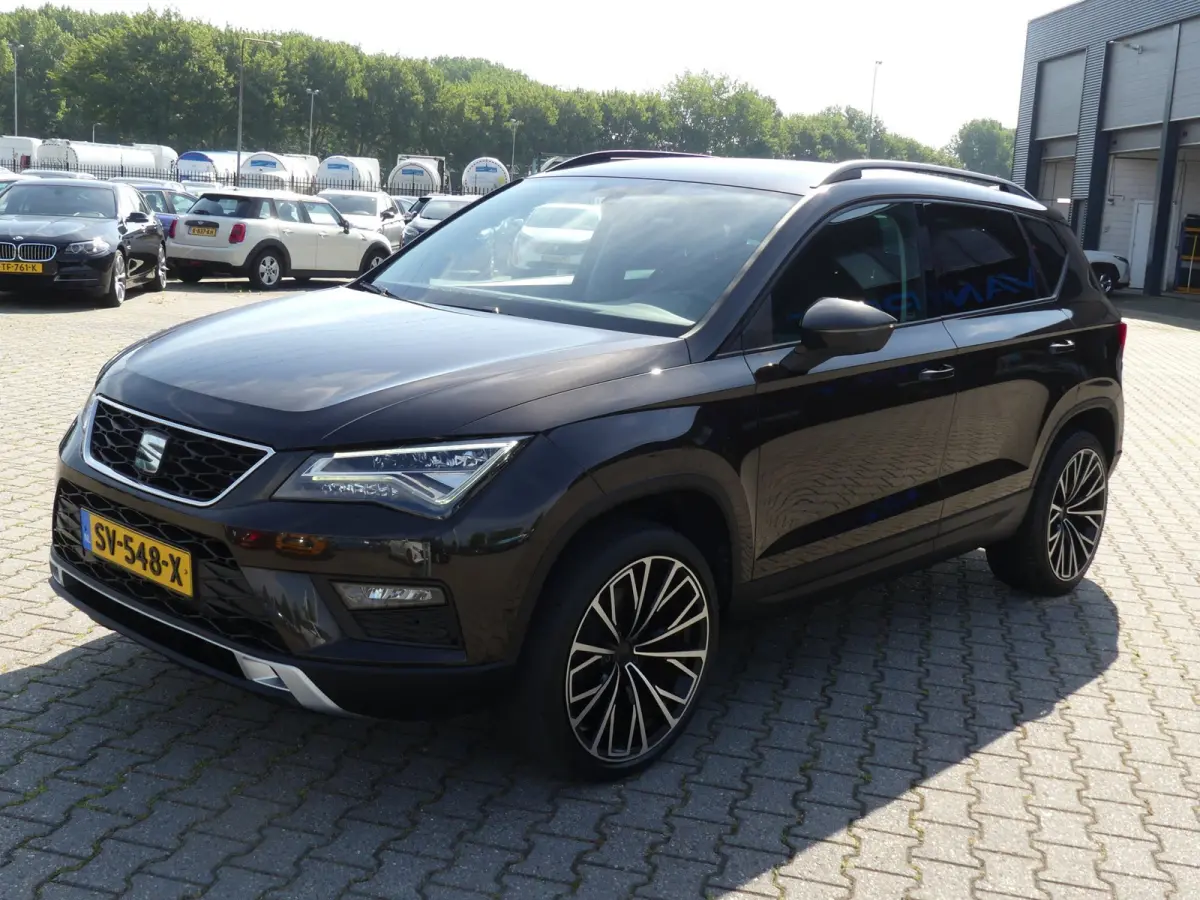 1.0 EcoTSI Style Business Intense / Virtual Cockpit / Carplay