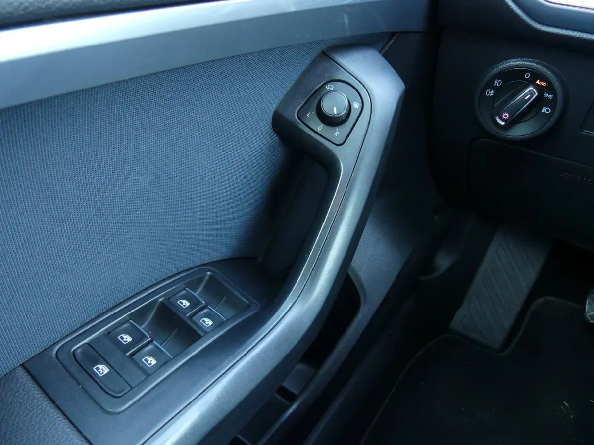 1.0 EcoTSI Style Business Intense / Virtual Cockpit / Carplay
