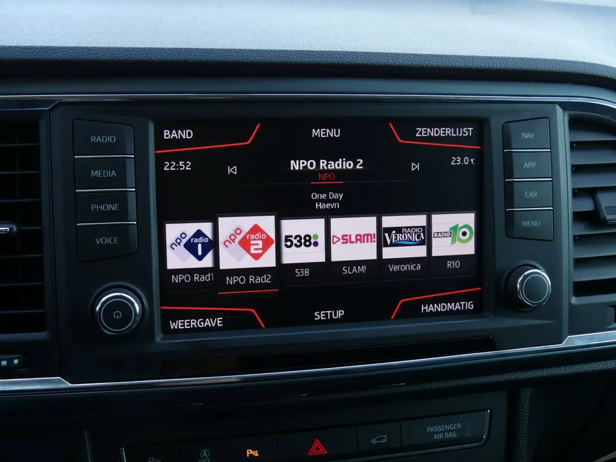 1.0 EcoTSI Style Business Intense / Virtual Cockpit / Carplay