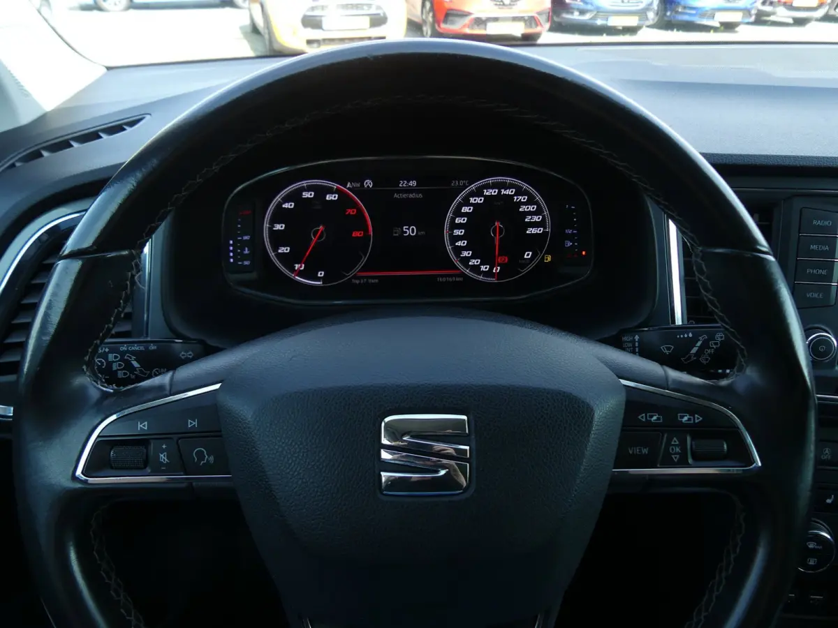 1.0 EcoTSI Style Business Intense / Virtual Cockpit / Carplay