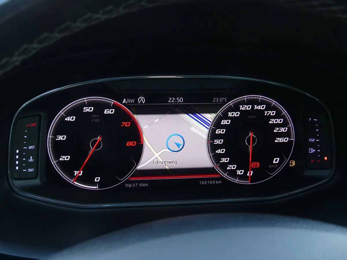 1.0 EcoTSI Style Business Intense / Virtual Cockpit / Carplay