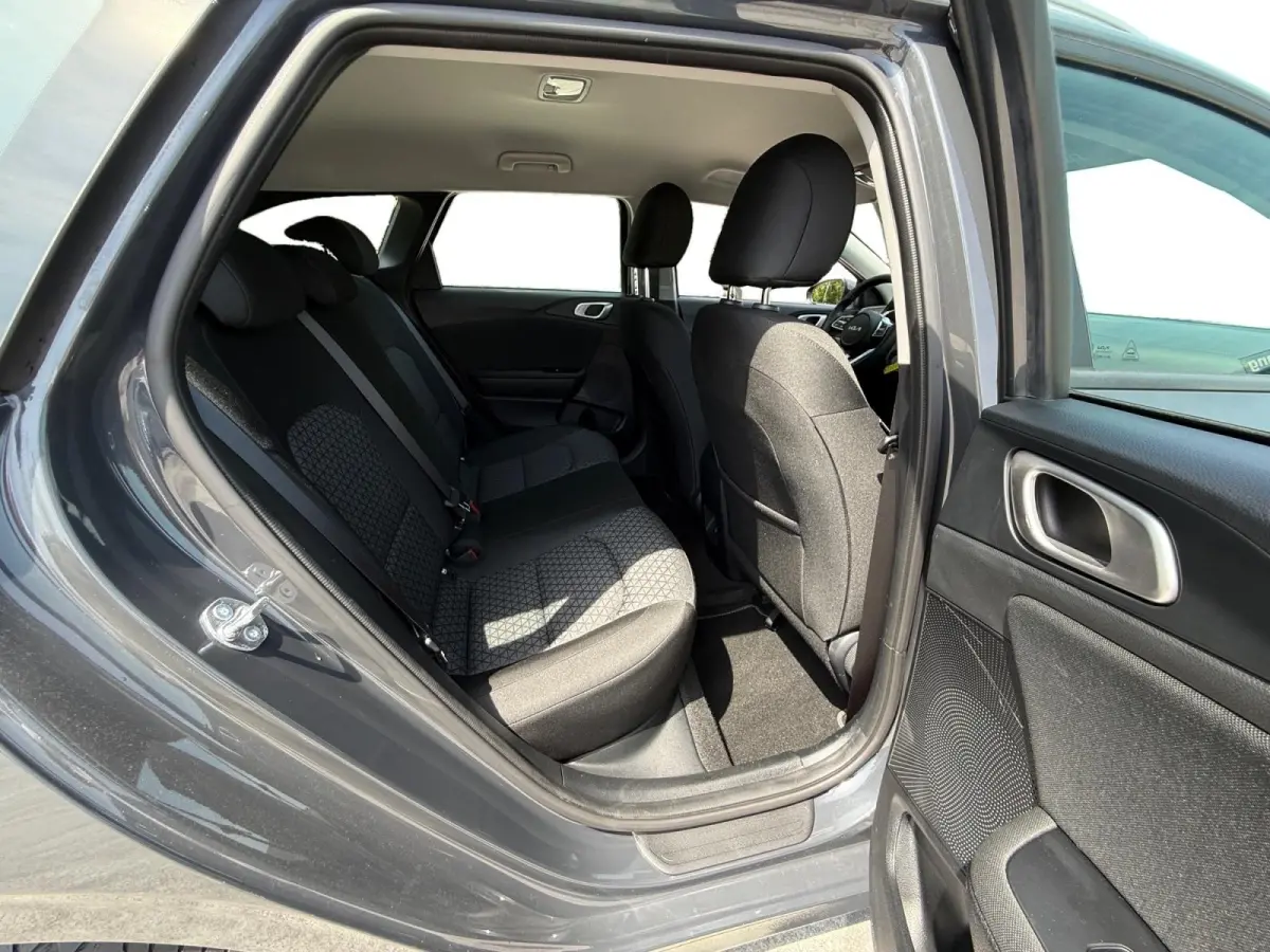 1.0 T-GDi ComfortLine | NAVI | CAMERA | CLIMATE & CRUISE CONTROLE | PARKEERSENSOREN | ETC...