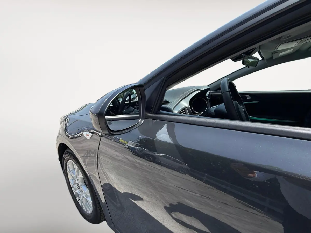 1.0 T-GDi ComfortLine | NAVI | CAMERA | CLIMATE & CRUISE CONTROLE | PARKEERSENSOREN | ETC...