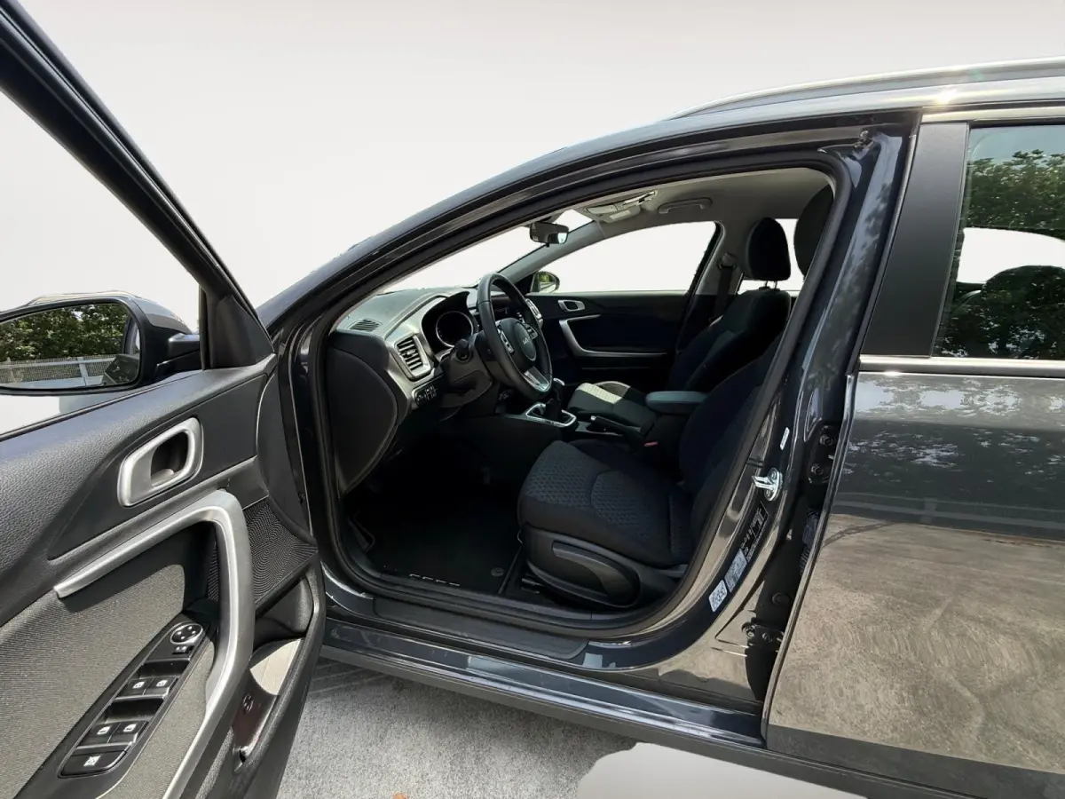 1.0 T-GDi ComfortLine | NAVI | CAMERA | CLIMATE & CRUISE CONTROLE | PARKEERSENSOREN | ETC...