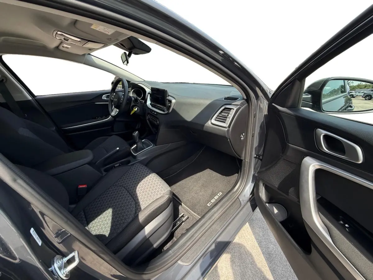 1.0 T-GDi ComfortLine | NAVI | CAMERA | CLIMATE & CRUISE CONTROLE | PARKEERSENSOREN | ETC...