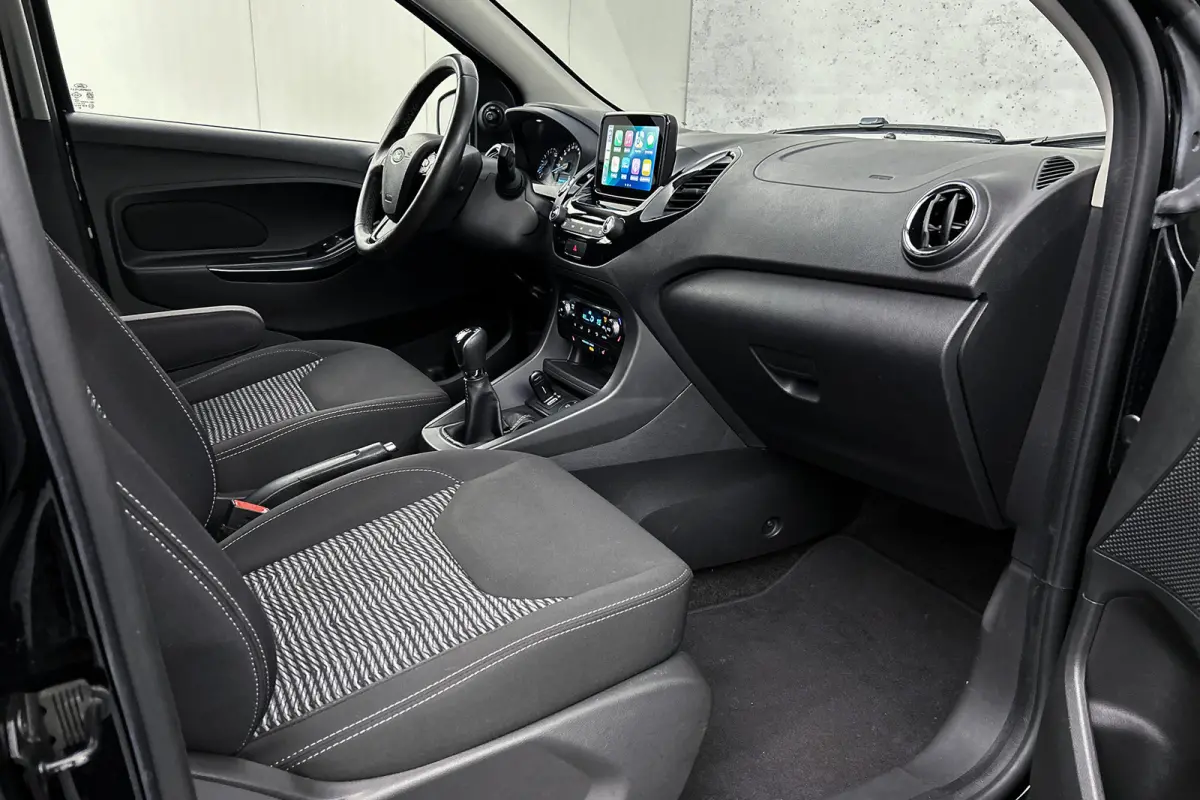 1.2 Trend Ultimate Black | Trekhaak | Apple Carplay | Cruise control
