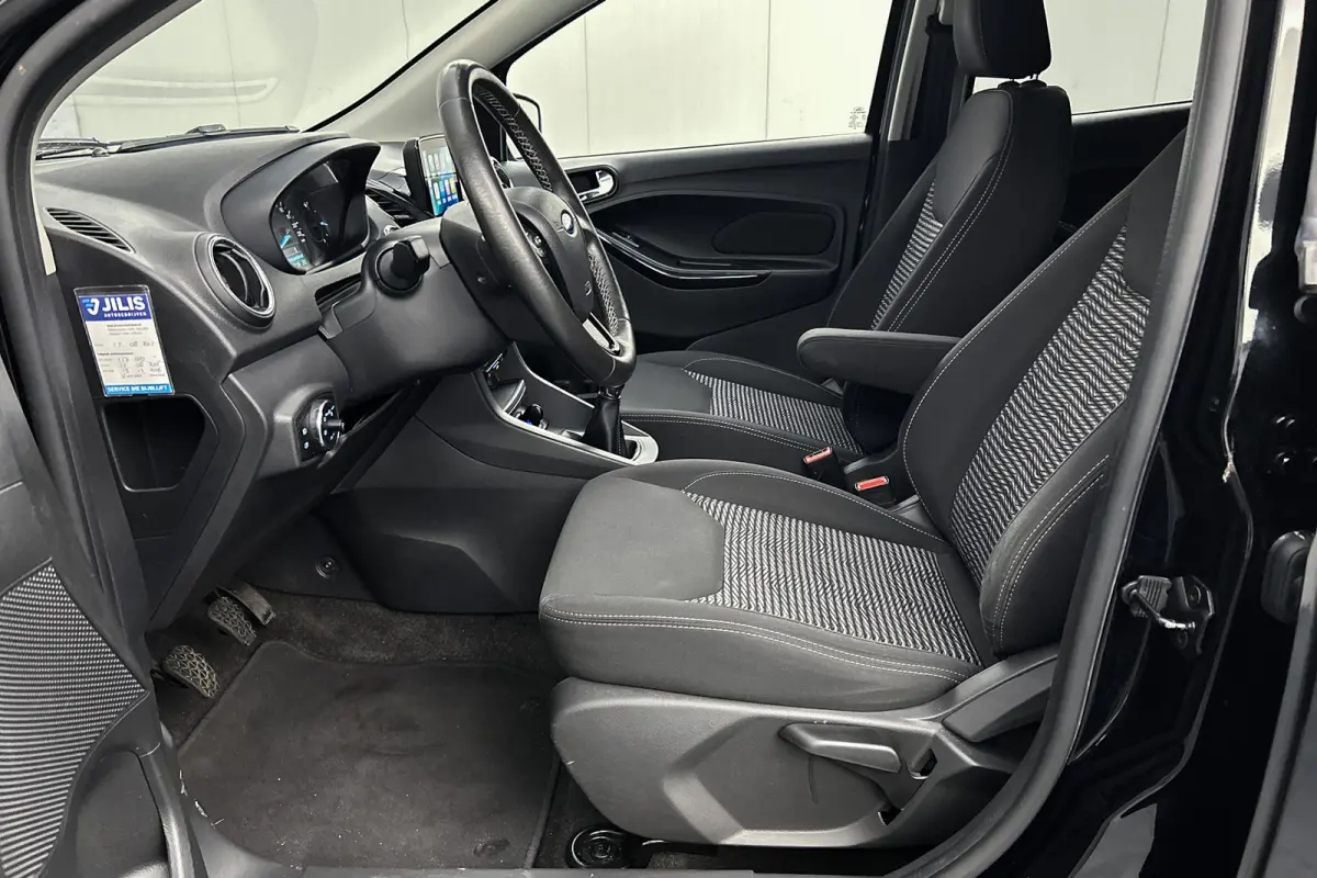1.2 Trend Ultimate Black | Trekhaak | Apple Carplay | Cruise control