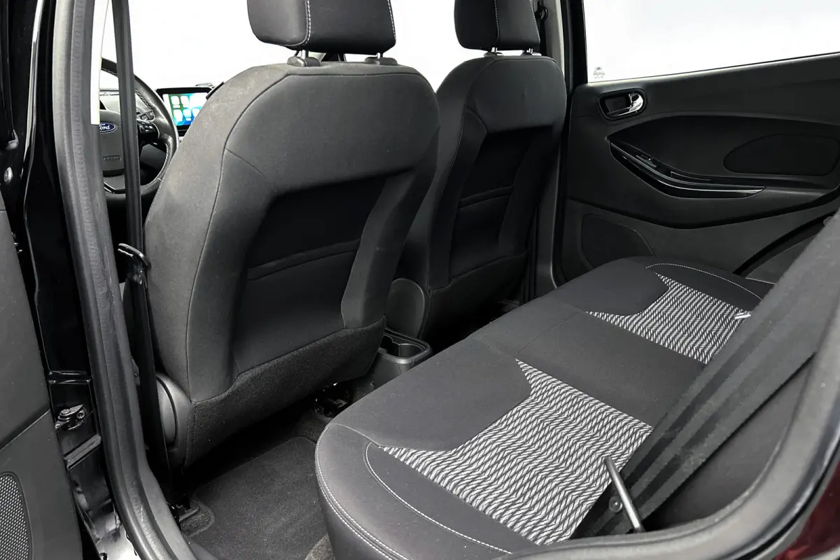 1.2 Trend Ultimate Black | Trekhaak | Apple Carplay | Cruise control
