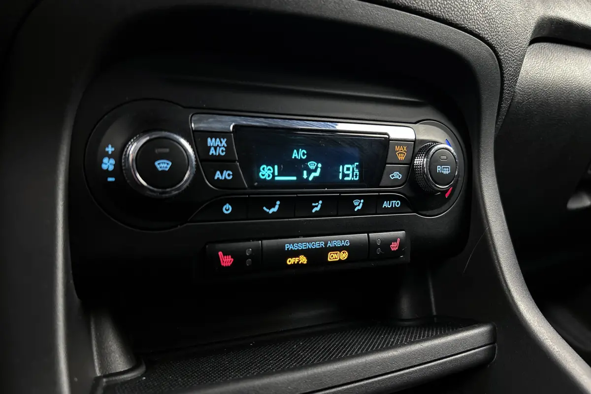 1.2 Trend Ultimate Black | Trekhaak | Apple Carplay | Cruise control