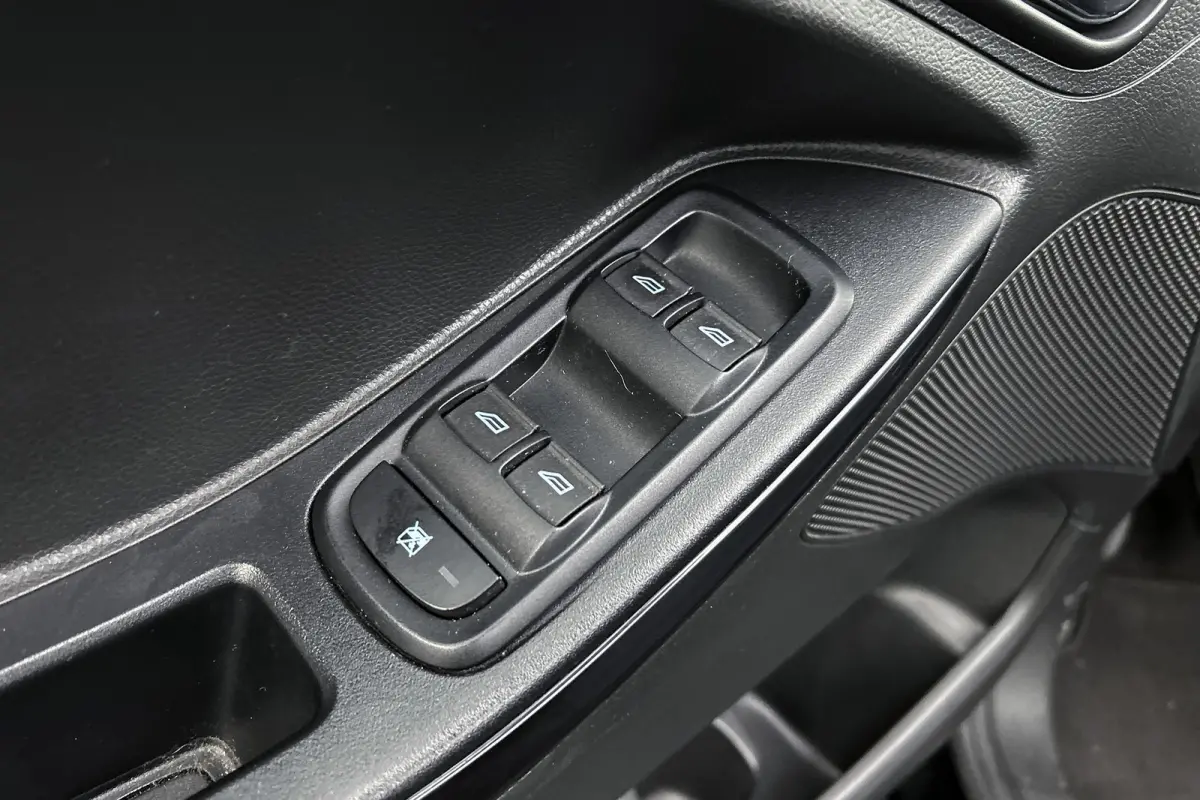 1.2 Trend Ultimate Black | Trekhaak | Apple Carplay | Cruise control