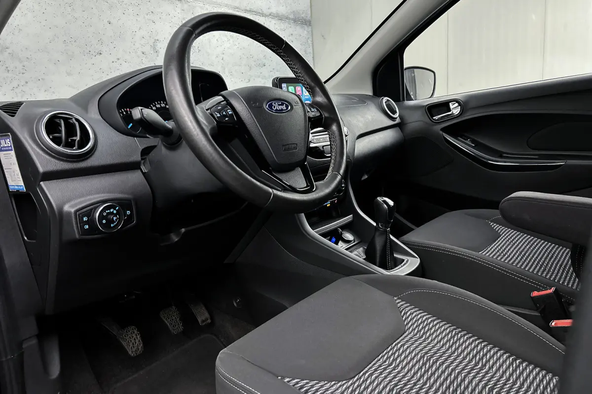 1.2 Trend Ultimate Black | Trekhaak | Apple Carplay | Cruise control