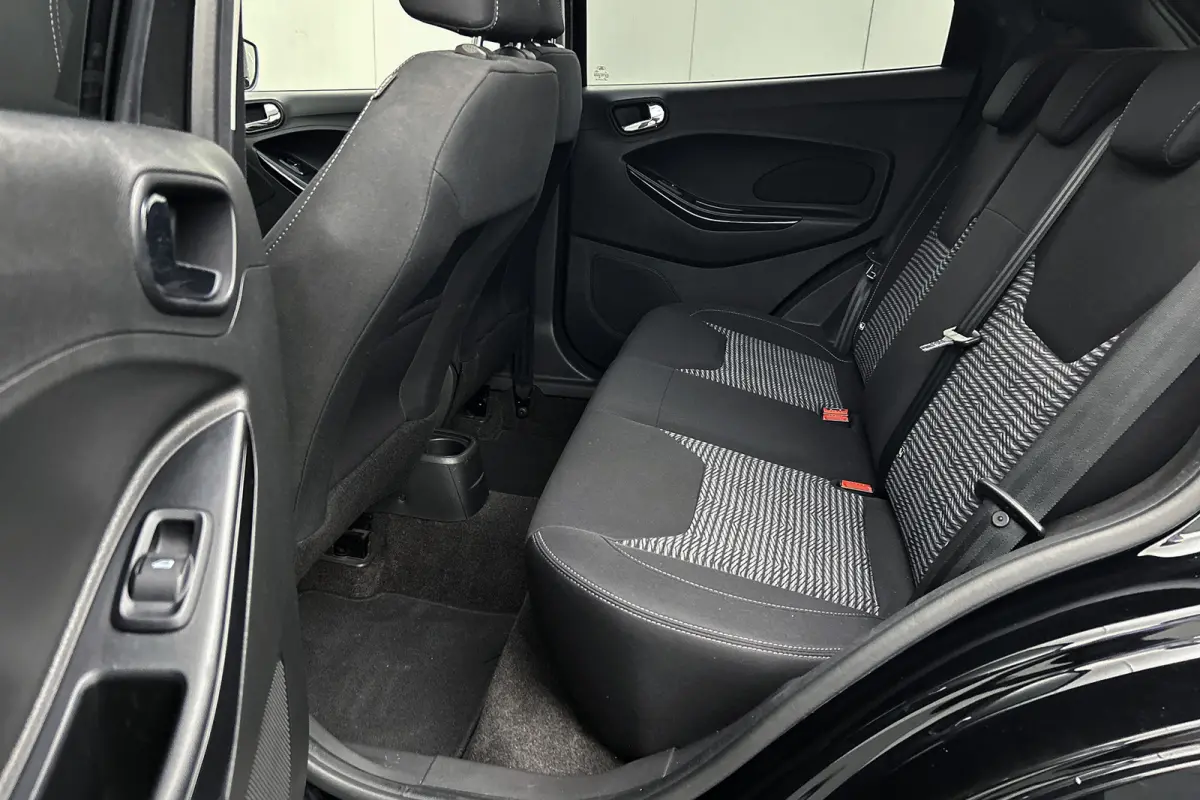 1.2 Trend Ultimate Black | Trekhaak | Apple Carplay | Cruise control